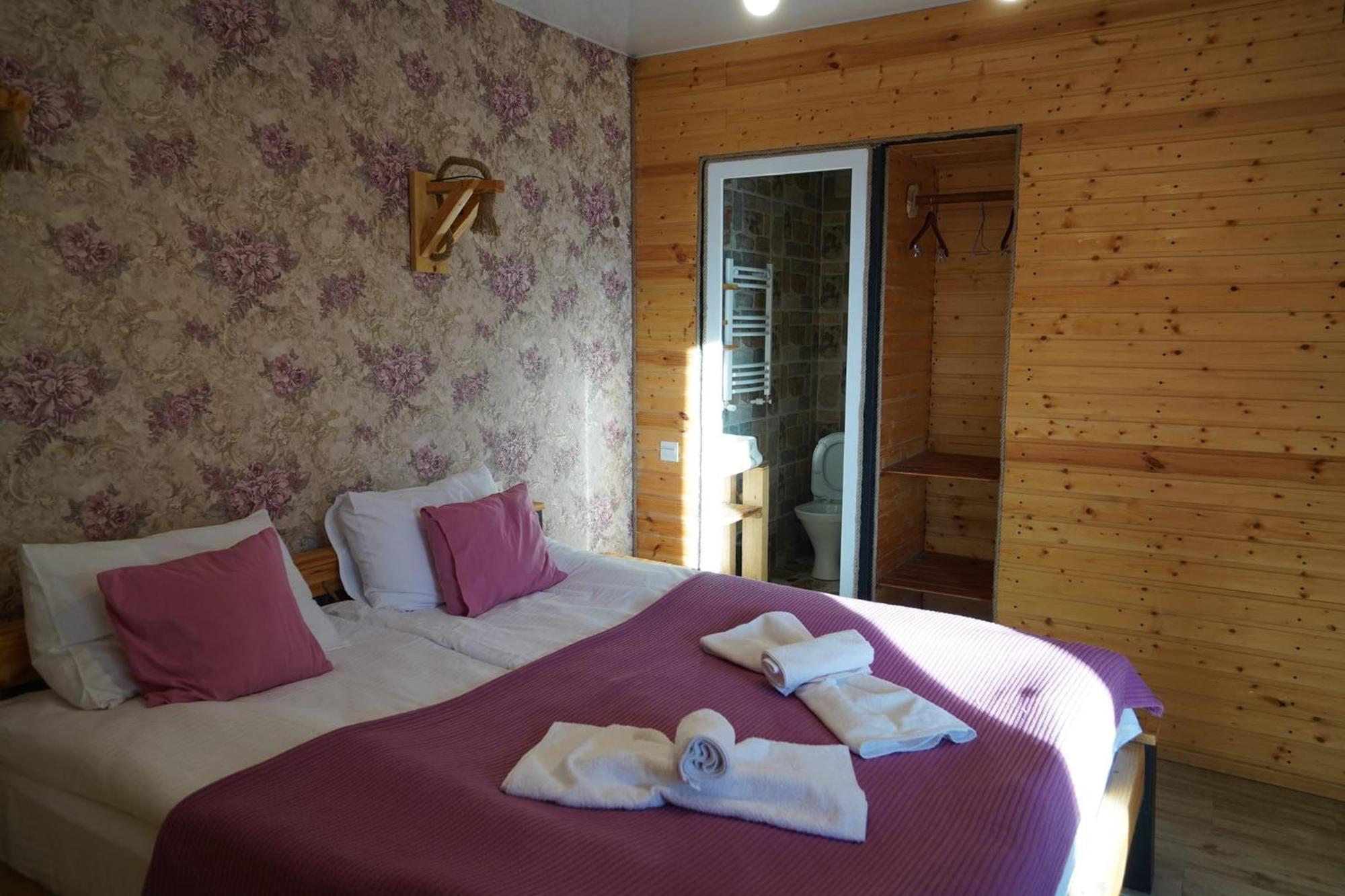 Panorama Cottages Kazbegi Esterno foto